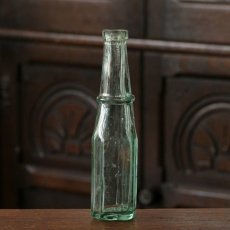 画像2: イギリス アンティーク ガラス瓶  (約 高さ19.2cm) (2)