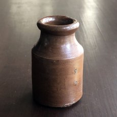 画像2: イギリス 1870-1890年代 アンティーク陶器ボトル (6.3cm) (2)