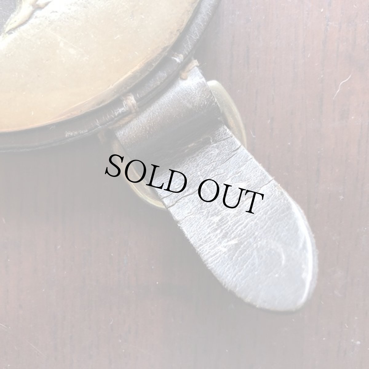 画像7: イギリス アンティーク真鍮 馬具飾り3個（ホースブラス）と革ベルト付きセット (7)