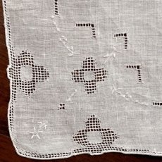 画像6: 〈西ヨーロッパ〉マデイラ ビンテージリネンハンカチ ドロンワーク刺繍 花刺繍 (6)