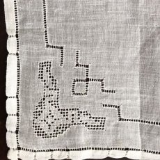 画像6: 〈西ヨーロッパ〉デットストックマデイラ ビンテージ ピュアリネン ハンカチ ドロンワーク刺繍 (6)