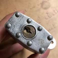 画像3: アメリカ アンティークパドロック 古い南京錠 LSDA 鍵付き (3)