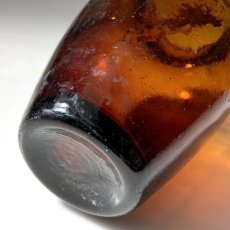画像6: イギリス Virol ヴァイロール アンバーガラスボトル(約 高さ10.5cm) (6)