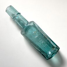 画像5: イギリス SHIPLEY SAUSE ELETCHERS アンティークガラス瓶 (約高さ14.2cm) (5)