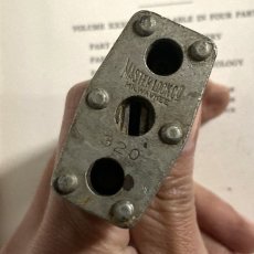 画像5: アメリカ 1950年代 ヴィンテージパドロック 古い南京錠 鍵2本付き MASTER LOCK(8.1cmX4.4cm) (5)