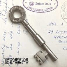 画像2: (在庫1/5)イギリス アンティークドアキー GIBBONS W.HAMPTON製古い鍵 約8cm  (2)