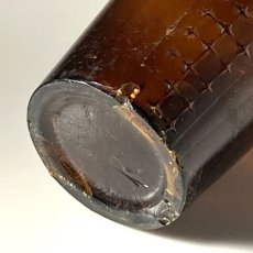 画像6: イギリス  アンティーク アンバーガラス ボトル LYSOL BOOTS ALL BRITISH(約12.2cm) (6)
