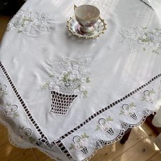 画像4: イギリス ヴィンテージ 可愛いフラワーバスケット テーブルクロス (約80cmX80cm) (4)