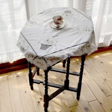 画像1: イギリス ヴィンテージ 可愛いフラワーバスケット テーブルクロス (約80cmX80cm) (1)