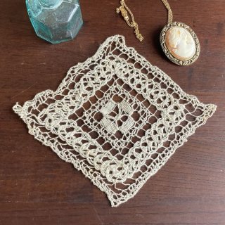 アンティークリネン＆レースドイリー/手刺繍ドイリー【なららん