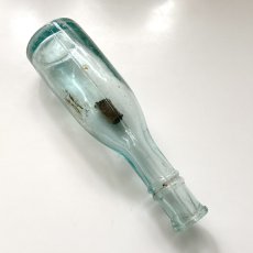 画像4: イギリス アンティークガラス瓶 古いガラスビン(約14.9cm) (4)