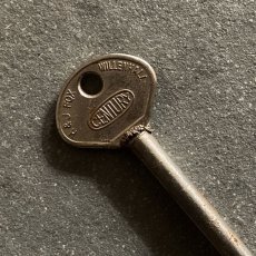 画像2: イギリス アンティークキー CENTURY H&J FOX WILLENHALL MADE IN ENGLAND 1R 2287 鉄製古い鍵 (約10.7cm)  (2)