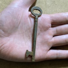 画像3: イギリス アンティークキー レトロ鍵 かぎ antique key アイアン雑貨 英国インテリア ヴィンテージ雑貨(約9.5cm) EY7600 (3)