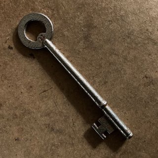 ヨーロッパ/イギリスのアンティークキー・(5cm〜10cm)