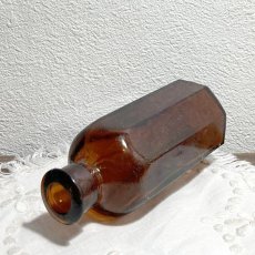 画像3: イギリス ポイズンガラスボトル 人気のアンバーカラー (高さ 約10.1cm) (3)