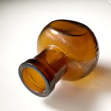 画像6: イギリス 大きなBOVRIL 人気のボブリル アンティークガラス ボトル 16oz   (6)