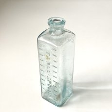 画像2: イギリス アンティークガラス瓶 TABLE SPOONS GUY'S TONIC(約15.0cm) (2)