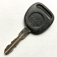 画像2: アメリカ ilco GM B102 Mechanical Plastic Head Key アメ車 ヴィンテージ ドア鍵 雑貨通販 約6.8cm EY7928 (2)