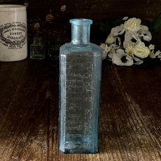 画像3: イギリス アンティークガラス瓶 TABLE SPOONS おしゃれなインテリア雑貨 英字 英語ロゴ (約高さ16.2cm) (3)