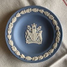 画像1: イギリス ウェッジウッド ジャスパーブルー AQVAE SVLIS アクアエ スリスのミニプレート Wedgwood Pin dish (1)