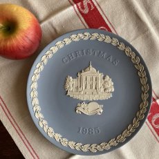 画像8: 1985年 イギリス ウェッジウッド ジャスパーブルー クリスマス イヤー プレート Wedgwood Plate 飾り皿 (8)