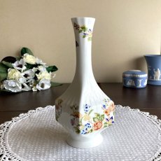 画像3: イギリス エインズレイ AYNSLEY COTTAGE GARDEN コテージガーデン 花瓶 フラワーベース (約 高さ18cm) (3)