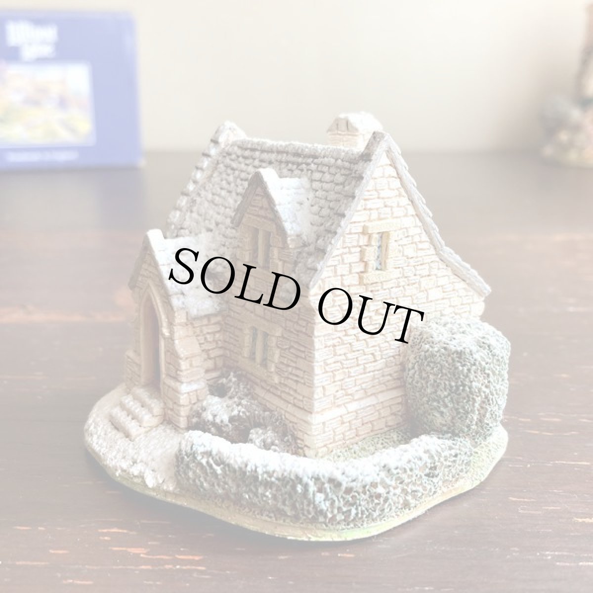 画像4: 英国カントリーコテージ 1993年 リリパットレーン Lilliput Lane 雪のお菓子屋さん THE GINGERBREAD SHOP ジンジャーブレッド ショップ クリスマスコレクション ミニチュア フィギュア (4)