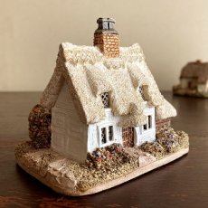 画像2: 英国カントリーコテージ 1985年 リリパットレーン Lilliput Lane  藁ぶき屋根の英国カントリーの農家のお家 Clare COTTAGE ミニチュア フィギュア (2)