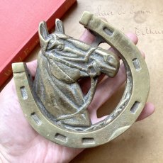 画像8: イギリス アンティーク真鍮 ドアノッカー 馬 幸せが貯まる蹄鉄 ホースブラス Brass製 (8)