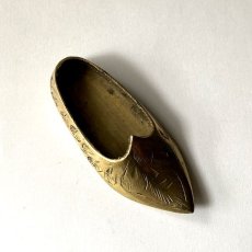 画像2: イギリス 真鍮製 靴型小物入れ アンティークブラス オーナメント 英国雑貨 EY8796 (2)