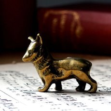 画像17: イギリス 小柄で愛らしいコーギー犬 真鍮製 オーナメント 家や家族を守る イギリス犬置き物プレゼント (17)