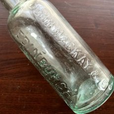 画像7: イギリス アンティークガラス瓶 JOHN MACKAY & Co EDINBURGH (約高さ18.5cm)  (7)