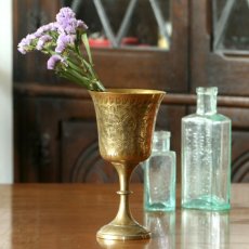 画像2: イギリス アンティーク真鍮 ゴブレット 真鍮杯 ブラス花瓶 オーナメント 英国雑貨 (2)