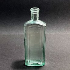 画像7: イギリス アンティークガラス瓶 MANDALL & Co STOCKTON ON TEES(約高さ16.4cm) (7)