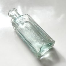 画像4: イギリス アンティークガラス瓶 BOTTLE MADE IN GERMANY (約高さ10.6cm)  (4)