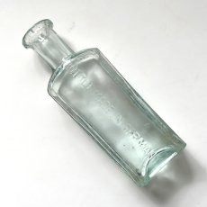 画像3: イギリス アンティークガラス瓶 BOTTLE MADE IN GERMANY (約高さ10.6cm)  (3)