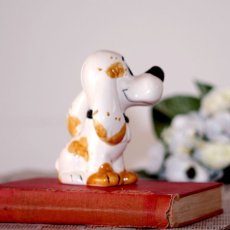 画像13: イギリス 陶器製ビーグル貯金箱 キュートな犬のオブジェ 陶器フィギュリン 犬雑貨 Beagle Dog Piggy Bank (約 高さ13.3cm) (13)