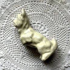 画像3: イギリス 陶器製テリア犬置物 テリアオブジェ 陶器いぬフィギュリン 犬雑貨 (約 高さ12cm) (3)