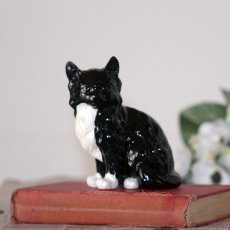 画像10: イギリス 陶器製黒猫置物 シックなクロネコオブジェ 陶器ねこフィギュリン 猫雑貨 (約 高さ13.8cm) (10)
