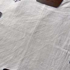 画像10: イギリス ヴィンテージ プレースマット ハンドメイドフラワー刺繍 (約38cmX38cm) (10)