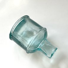 画像5: イギリス ヴィクトリアンガラス インク瓶 丸型タイプ Antique Glass Bottle 古いガラスビン(約高さ7.2cm) EY8984 (5)