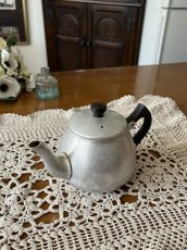 画像6: イギリス 1950年代 英国製スワンブランド アルミニウムウォーター ケトル Tea Pot: Swan Brand (約 高さ9.6cm) (6)