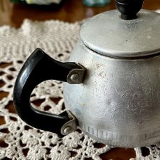 画像12: イギリス 1950年代 英国製スワンブランド アルミニウムウォーター ケトル Tea Pot: Swan Brand (約 高さ9.6cm) (12)