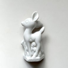 画像4: イギリス  1960年代 ヴィンテージ 仔鹿の陶器置物 JAPAN製 フィギュリン シカオブジェ雑貨 アニマルコレクション(約 高さ9.5cm) (4)