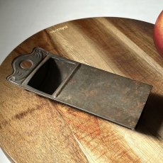 画像5: イギリス アンティークチーズグレーター Grater 英国製 キッチン雑貨 スパイス・ナツメグおろし器 (5)