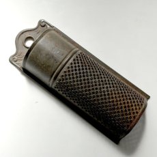 画像14: イギリス アンティークチーズグレーター Grater 英国製 キッチン雑貨 スパイス・ナツメグおろし器 (14)