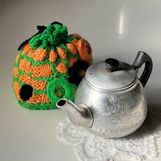 画像9: イギリス 1950年代 英国製スワンブランド アルミニウムウォーター ケトル ハンドメイドカバー付き Tea Pot: Swan Brand (約 高さ9.4cm) (9)
