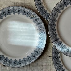 画像5: 【在庫3/4】イギリス WEDGWOOD DENTELLE レースデザイン アンティーク陶器皿 プレート大(約24.5cm) (5)