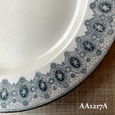 画像9: 【在庫3/4】イギリス WEDGWOOD DENTELLE レースデザイン アンティーク陶器皿 プレート大(約24.5cm) (9)