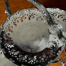 画像5: イギリス 透かし細工が美しい ヴィンテージ ケーキスタンド シルバープレート食器 英国アフタヌーンティー (5)